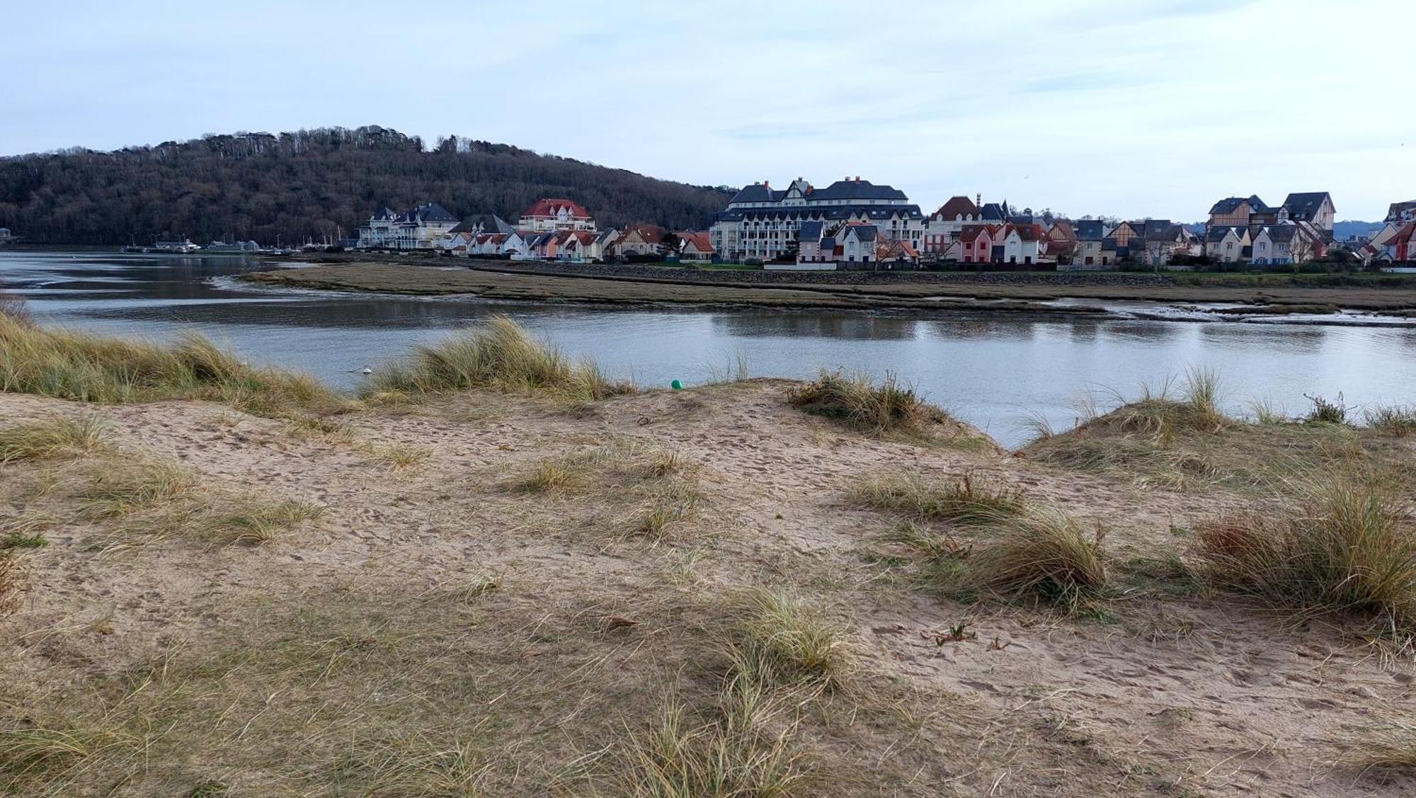 Les 3 Mouettes A Cabourg - Cote Normande Apartment ภายนอก รูปภาพ